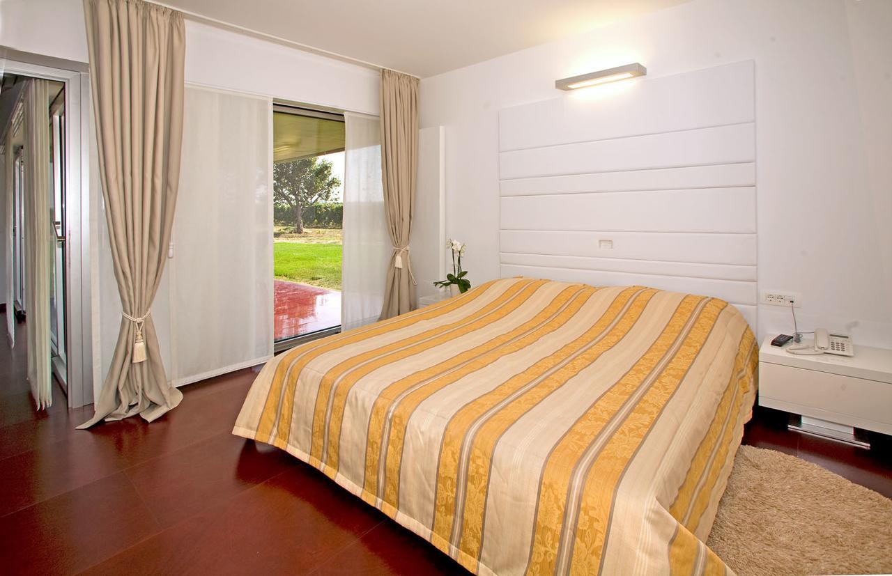 イロク Ladanjsko Imanje Principovac Bed & Breakfast エクステリア 写真